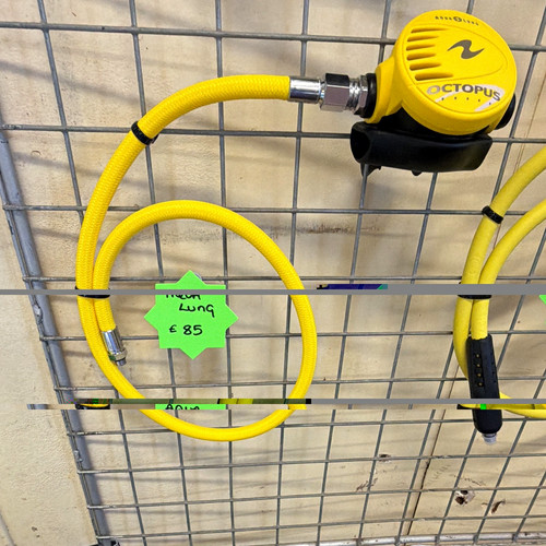Aqua lung octopus yellow scuba - octopus,